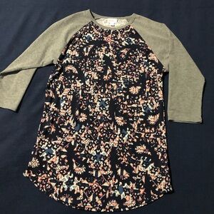 LulaRoe Aztec Paisley Print 3/4 sleeve top